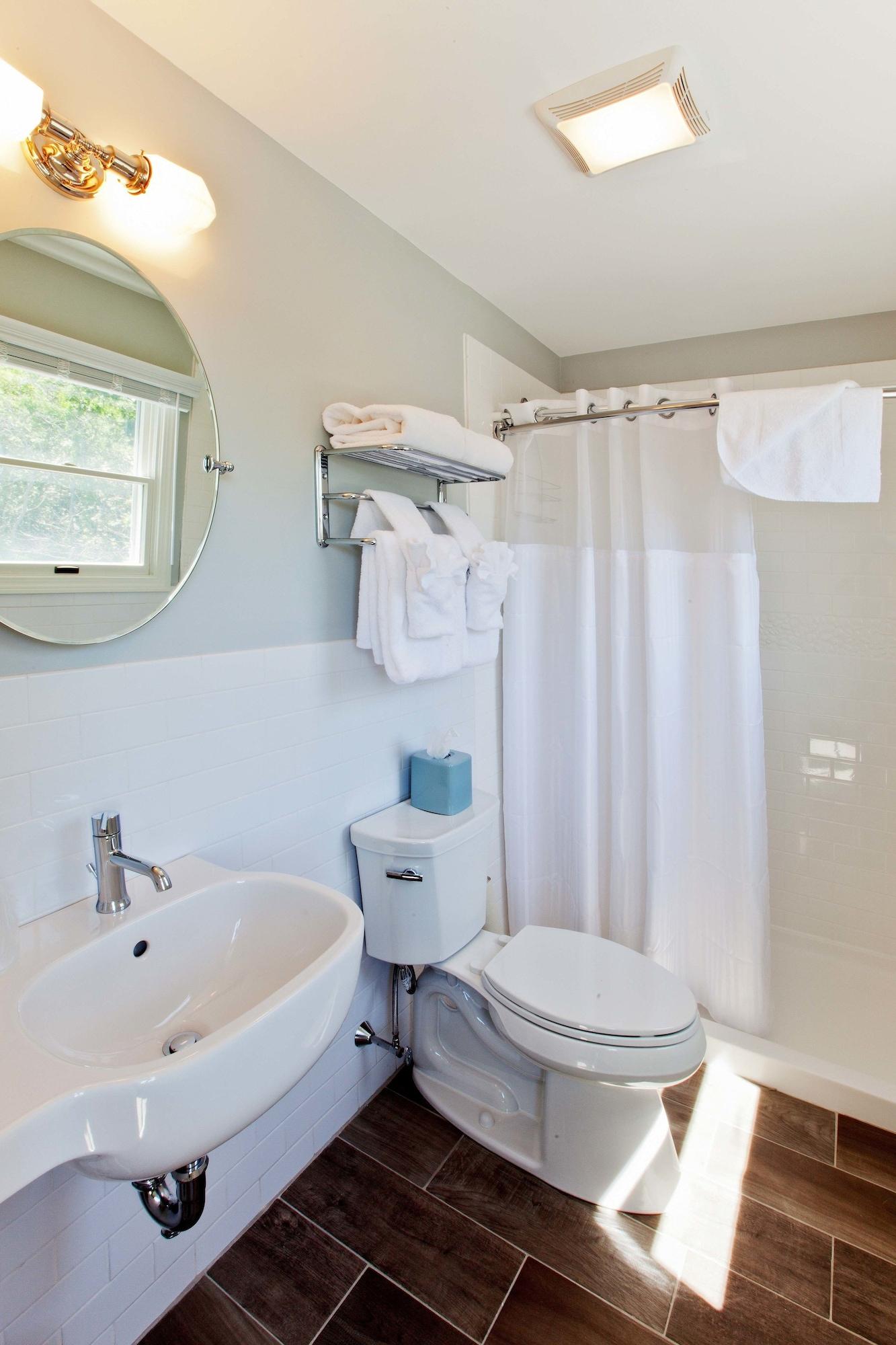 The Seaglass Inn & Spa Provincetown Extérieur photo