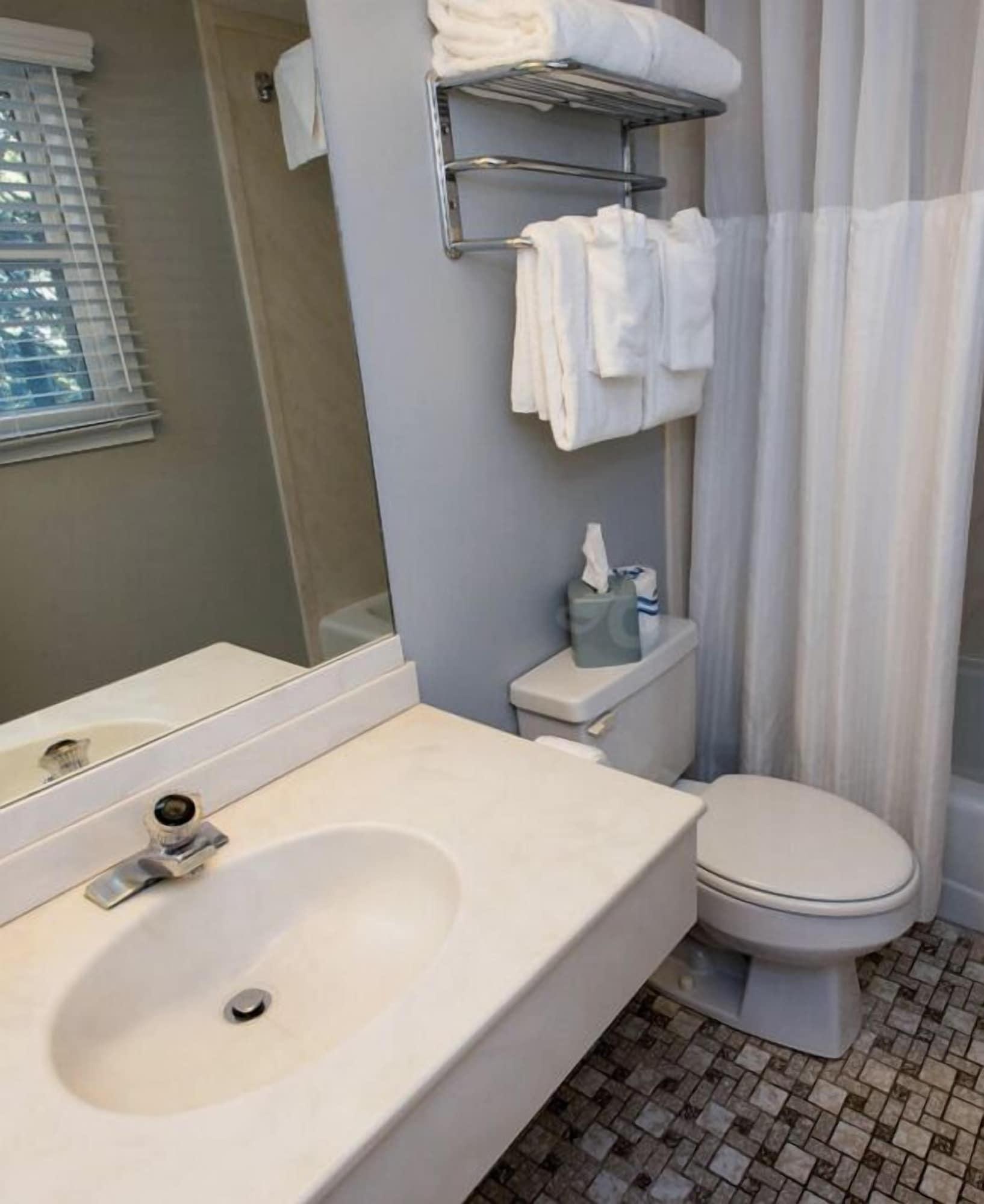 The Seaglass Inn & Spa Provincetown Extérieur photo