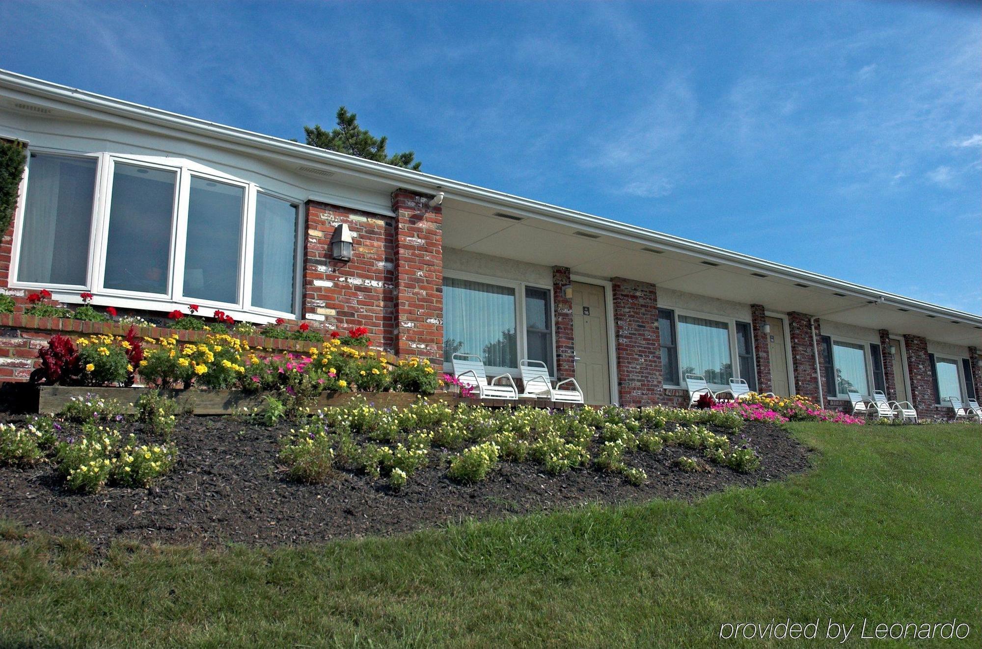The Seaglass Inn & Spa Provincetown Extérieur photo